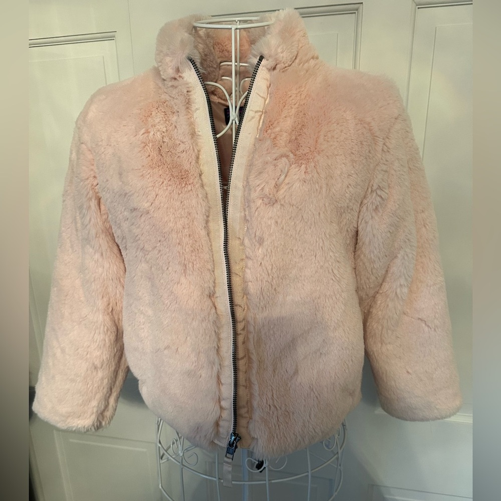 Patagonia girls faux fur coat size S EUC